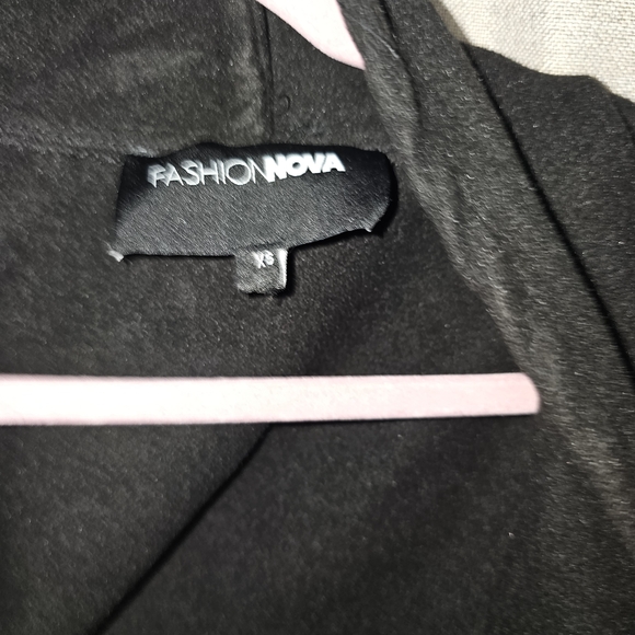 Fashion Nova Black cardigan - Picture 2 of 3